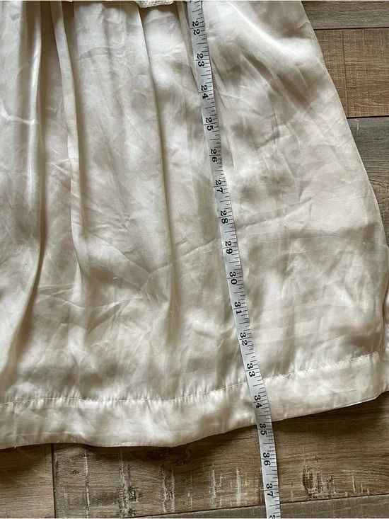 BCBG Max Azria Lourie V Neck Flutter Sleeve Feminine Tiered Summer Dress - Picture 7 of 13